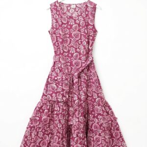 De la Rose - kaunis Eesti disain ja käsitöö, kleidid on valminud erinevatest eelnevalt pestud puuvillastest retrokangastest