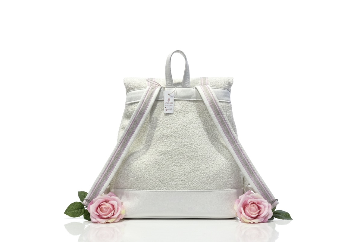 De la Rose - kaunis Eesti disain ja käsitöö, seljakotid on valminud väärindava uuskasutuse põhimõttel mööblitööstuse materjalijääkidest