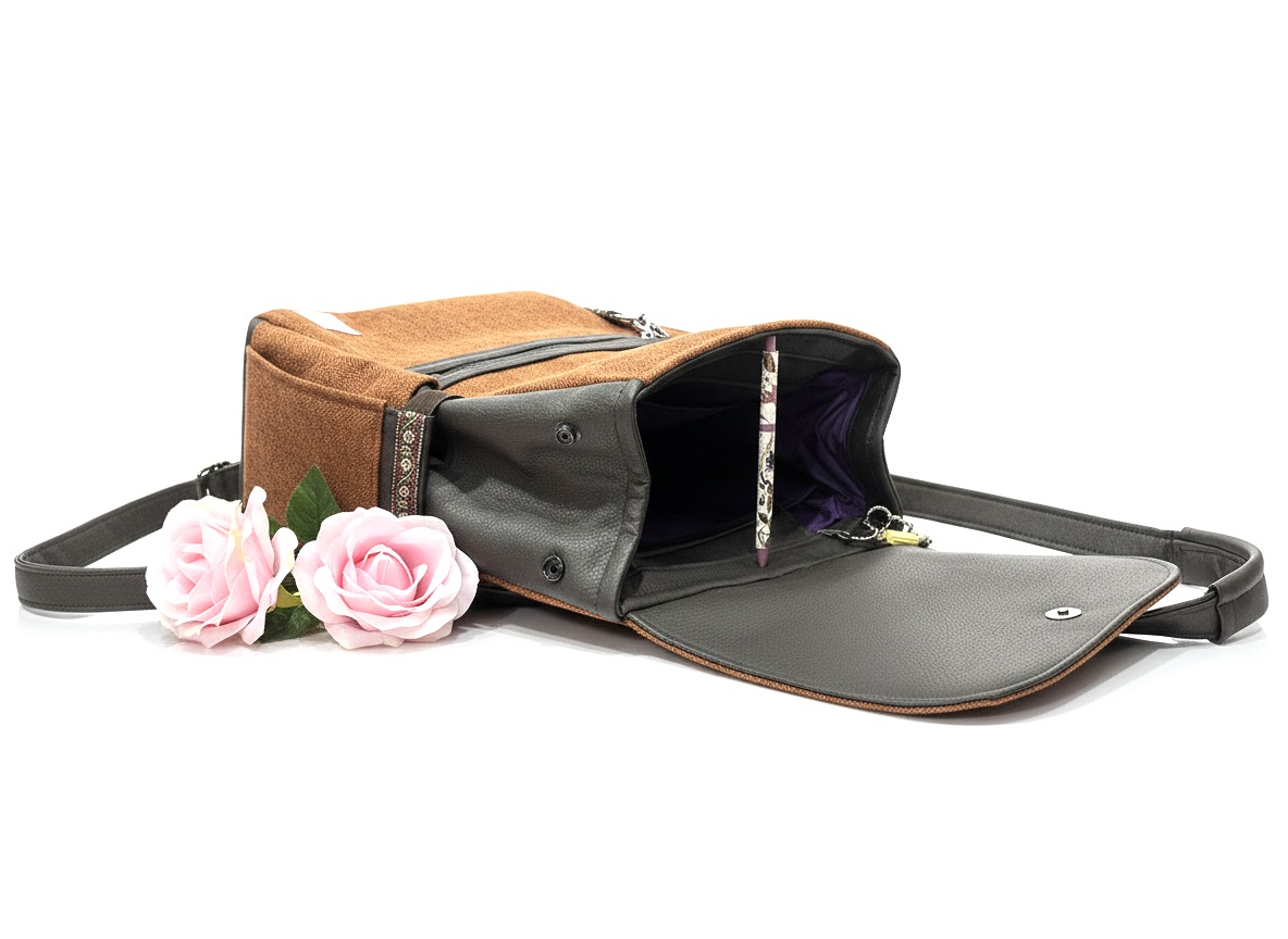 De la Rose - kaunis Eesti disain ja käsitöö, seljakotid on valminud väärindava uuskasutuse põhimõttel mööblitööstuse materjalijääkidest