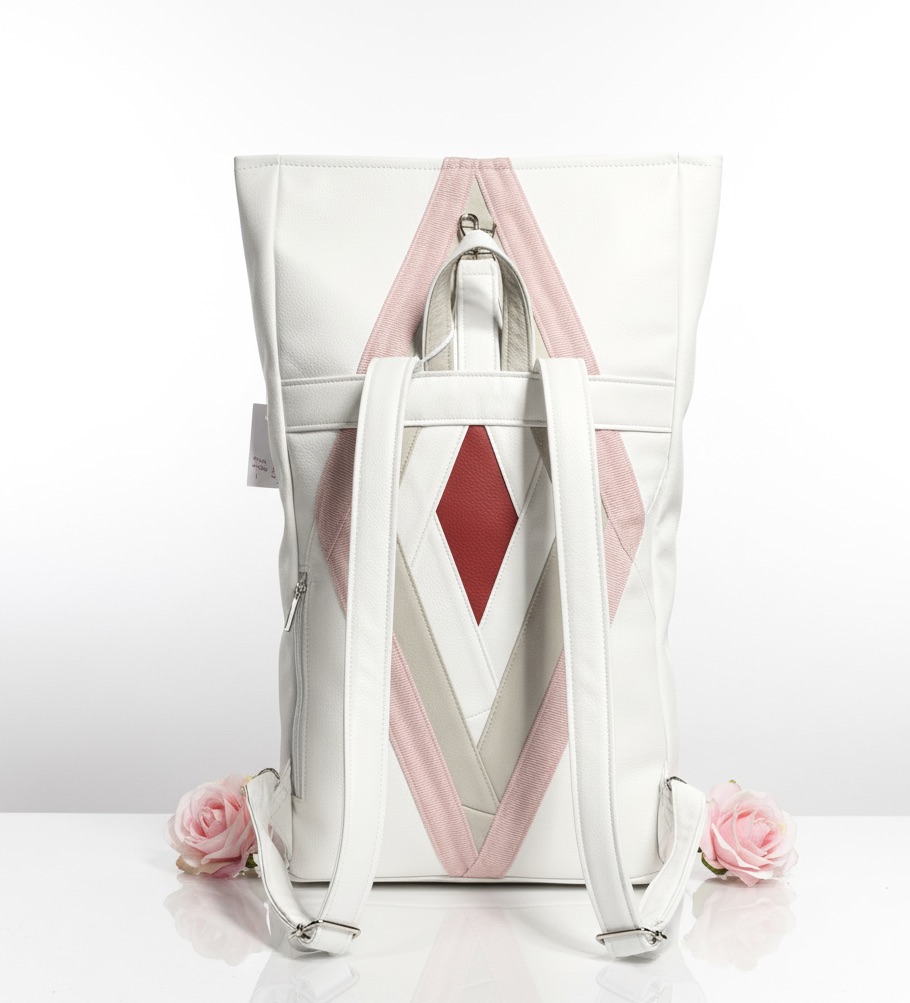 De la Rose kotid on Eesti disain ja käsitöö, väärindava uuskasutuse põhimõttel valminud mööblitööstuse materjalijääkidest