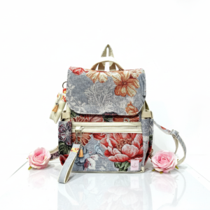 De la Rose - kaunis Eesti disain ja käsitöö, seljakotid on valminud väärindava uuskasutuse põhimõttel mööblitööstuse materjalijääkidest