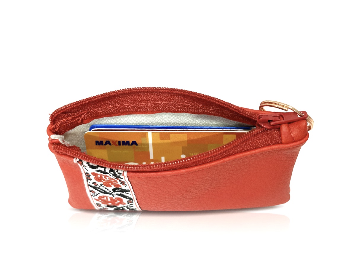 De la Rose - kaunis Eesti disain ja käsitöö, tooted on valminud väärindava uuskasutuse põhimõttel mööblitööstuse materjalijääkidest