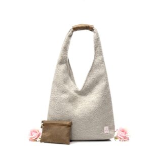 De la Rose - kaunis Eesti disain ja käsitöö, kotid on valminud väärindava uuskasutuse põhimõttel mööblitööstuse materjalijääkidest