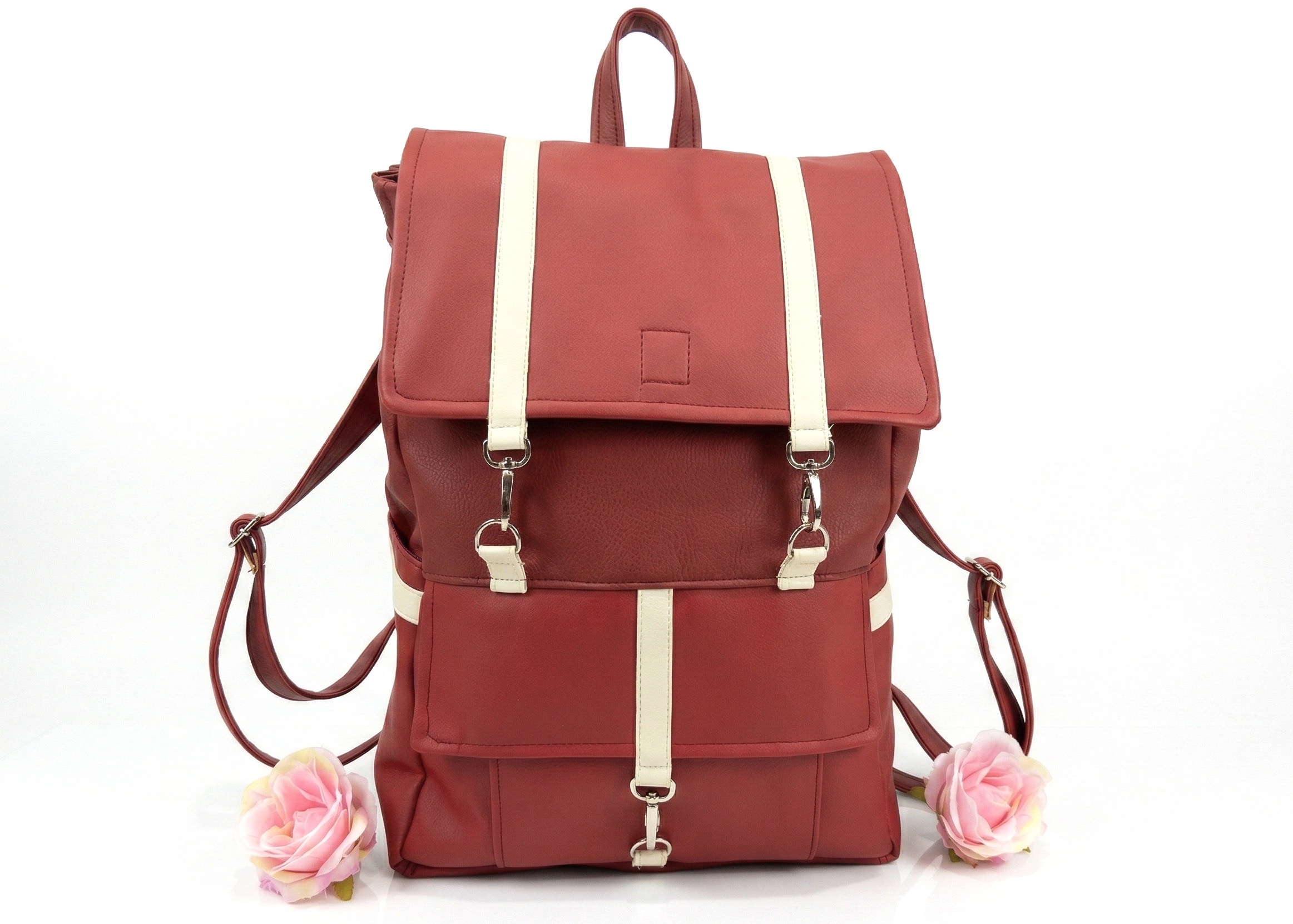 De la Rose - kaunis Eesti disain ja käsitöö, seljakotid on valminud väärindava uuskasutuse põhimõttel mööblitööstuse materjalijääkidest